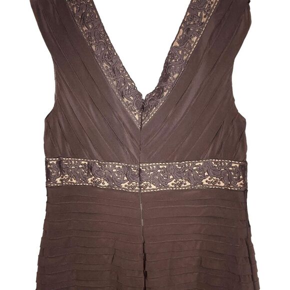 Adrianna Papell Tiered Lace Sheath Dress Black Nude Formal Cocktail | Size 10 - Picture 8 of 10